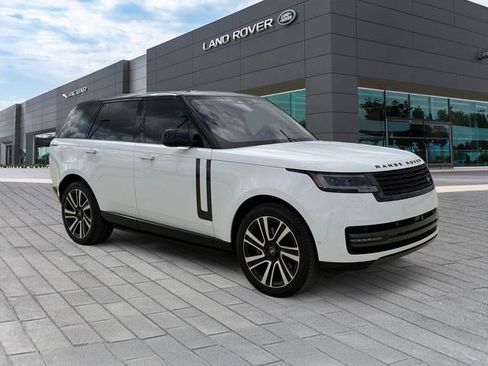 Used 2023 Land Rover Range Rover SE AWD/4WD image 7