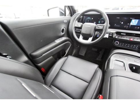 Certified 2026 Hyundai Palisade Calligraphy FWD image 11