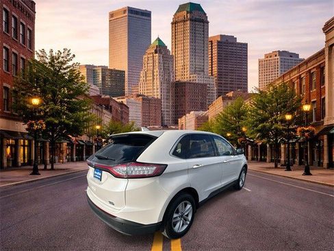 Used 2018 Ford Edge SEL w/ Equipment Group 201A image 4