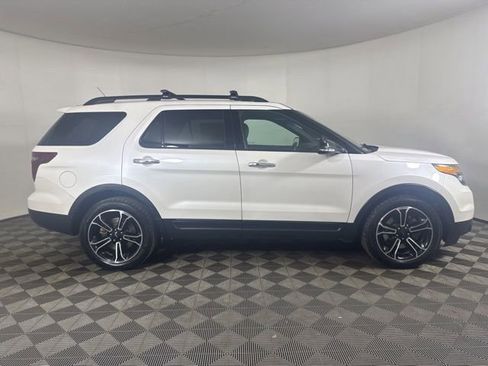 Used 2014 Ford Explorer Sport w/ Equipment Group 401A image 2