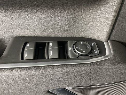 New 2026 GMC Sierra 1500 SLE image 23