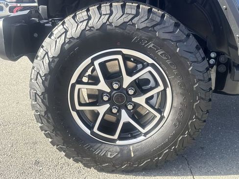 New 2026 Jeep Wrangler Unlimited Rubicon image 17