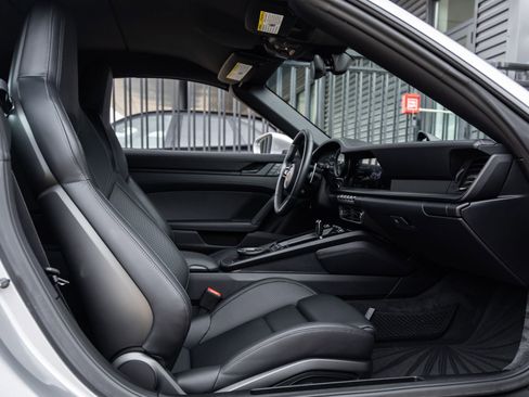 Certified 2024 Porsche 911 Carrera GTS image 36