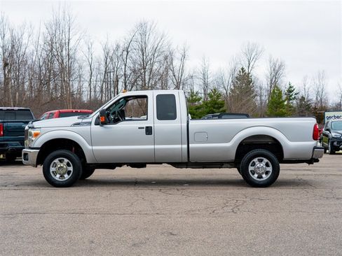 Used 2014 Ford F250 XLT w/ XLT Value Package AWD/4WD image 8