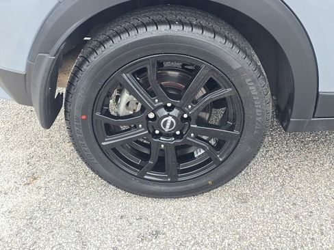 Used 2023 Nissan Kicks SR w/ SR Premium Package image 10