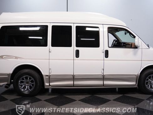Used 2007 Chevrolet Express 1500 w/ Preferred Equipment Group RWD image 13