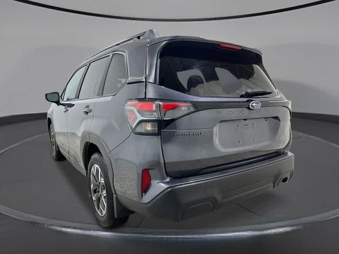 Used 2026 Subaru Forester Premium AWD/4WD image 3