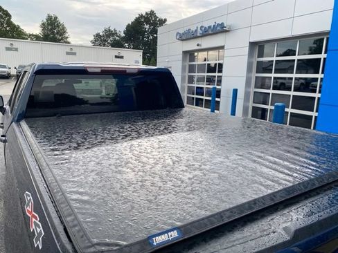 Used 2021 Chevrolet Silverado 1500 Custom AWD/4WD image 14
