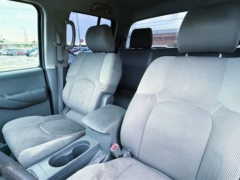 Used 2007 Nissan Frontier SE w/ SE Value Truck Pkg RWD image 9