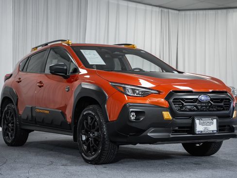 Used 2025 Subaru Crosstrek 2.5i Wilderness AWD/4WD image 1