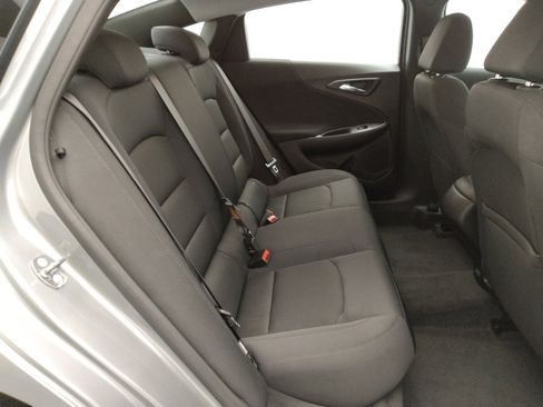 Used 2025 Chevrolet Malibu LS FWD image 19