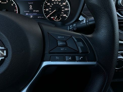 Used 2025 Nissan Altima 2.5 SV image 33