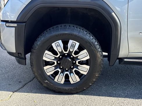 Used 2024 GMC Sierra 2500 Denali w/ Denali Reserve Package image 29