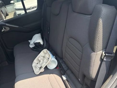 Used 2012 Nissan Pathfinder S AWD/4WD image 8