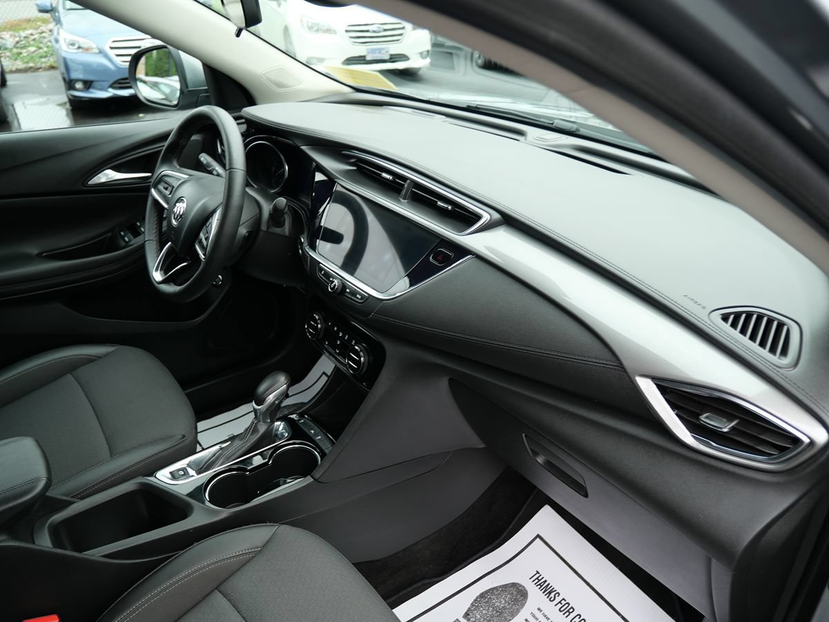 Used 2023 Buick Encore GX Select w/ Sport Touring Package FWD image 31