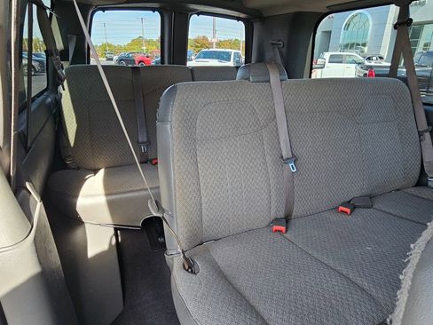 Used 2019 Chevrolet Express 3500 LT w/ LT Preferred Equipment Group image 31