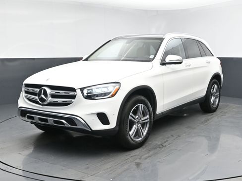 Used 2021 Mercedes-Benz GLC 300 GLC 300 w/ Premium Package image 23