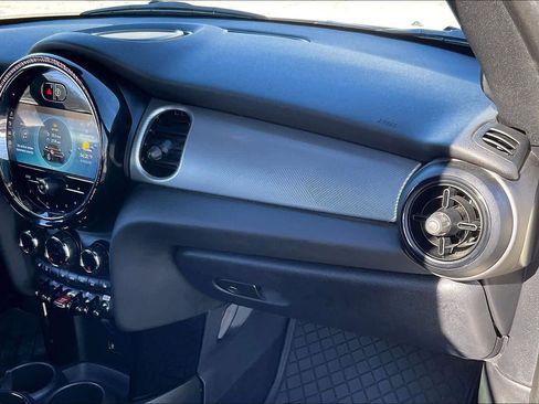 Certified 2023 MINI Cooper S image 18