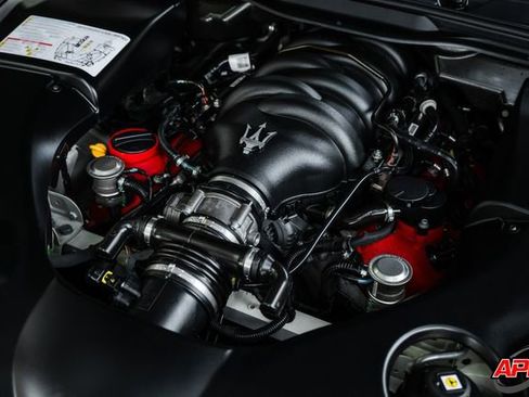 Used 2013 Maserati GranTurismo Sport image 73