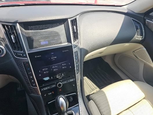 Used 2017 INFINITI Q50 Red Sport 400 AWD/4WD image 17