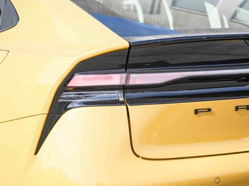 New 2026 Toyota Prius Plug-In Hybrid FWD image 10