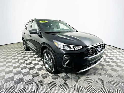 Used 2023 Ford Escape ST-Line w/ Tech Pack #1 image 3