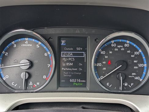 Used 2017 Toyota RAV4 Limited image 35