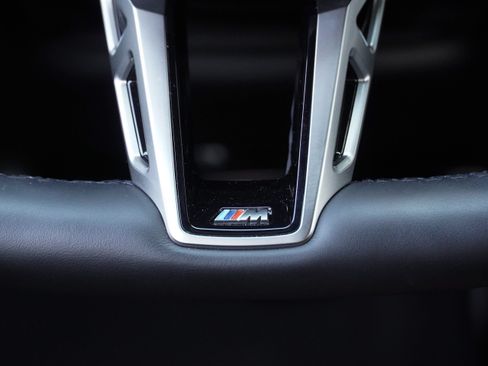 Used 2023 BMW i7 xDrive60 AWD/4WD image 25