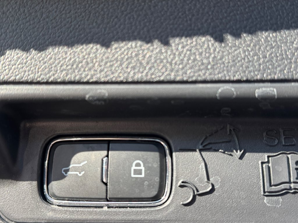 Used 2025 Ford Explorer ST AWD/4WD image 10