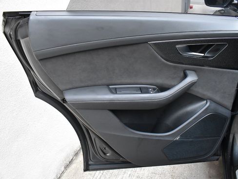 Used 2021 Audi SQ8 Prestige image 24