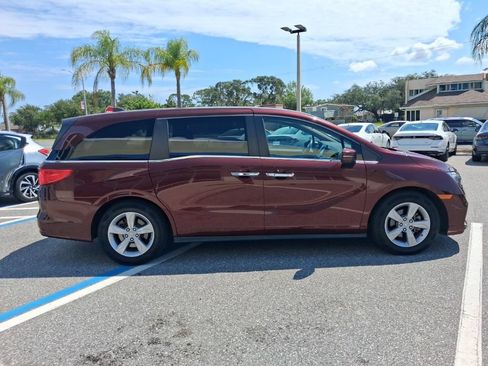 Used 2019 Honda Odyssey EX image 4