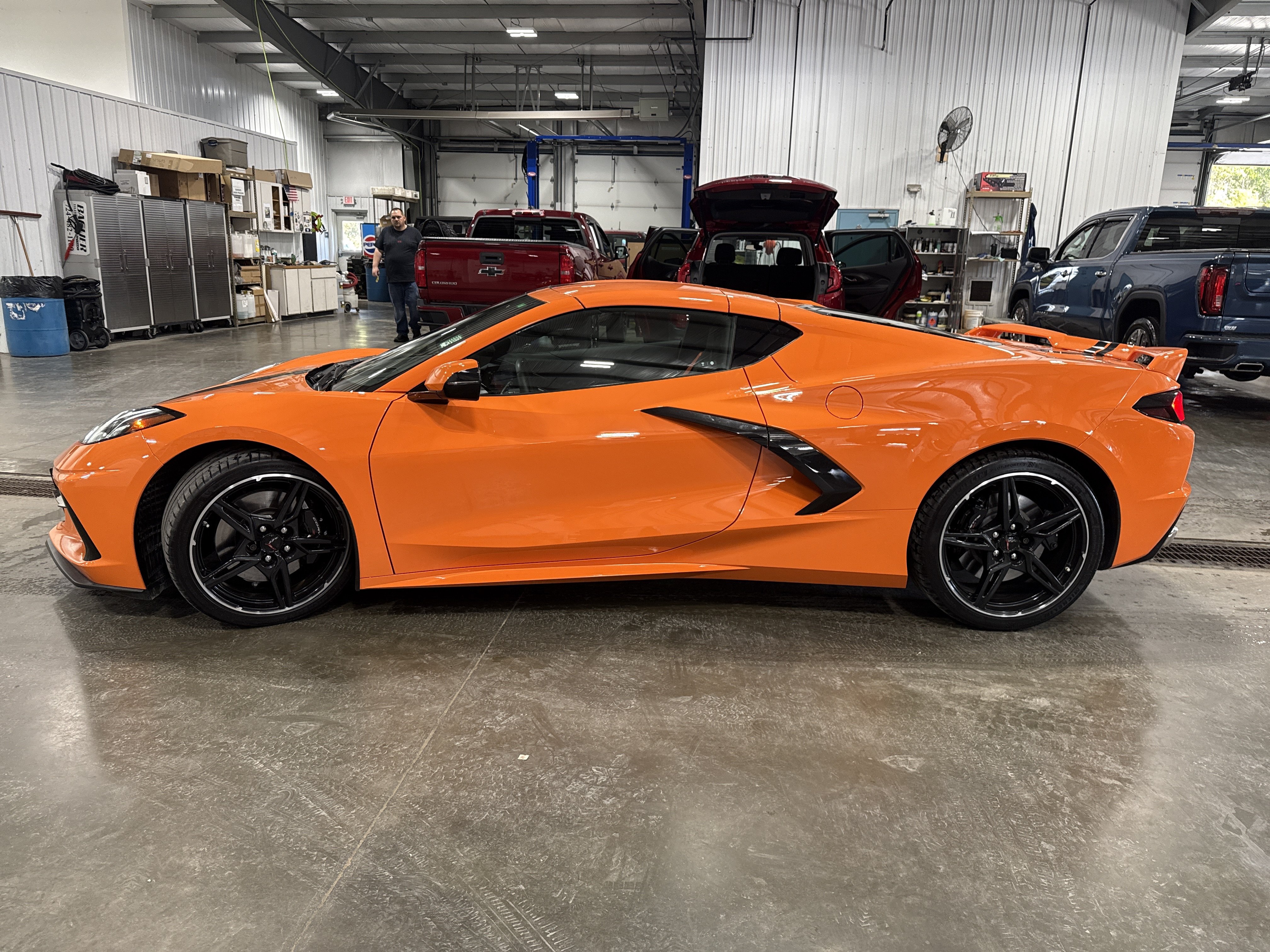 Used 2023 Chevrolet Corvette Stingray Preferred Cpe w/ Z51 Performance Package RWD image 5