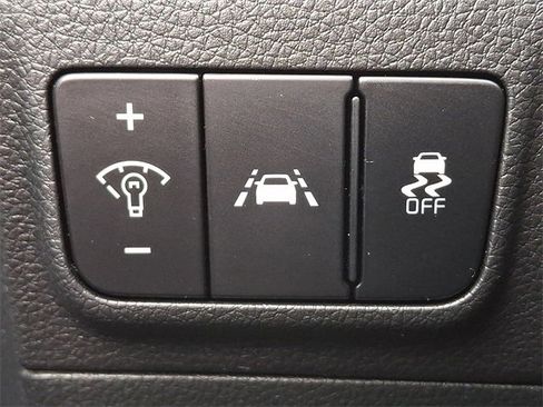 Used 2022 Kia K5 GT-Line image 24