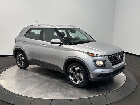 Certified 2023 Hyundai Venue SEL w/ Cargo Package FWD image 2