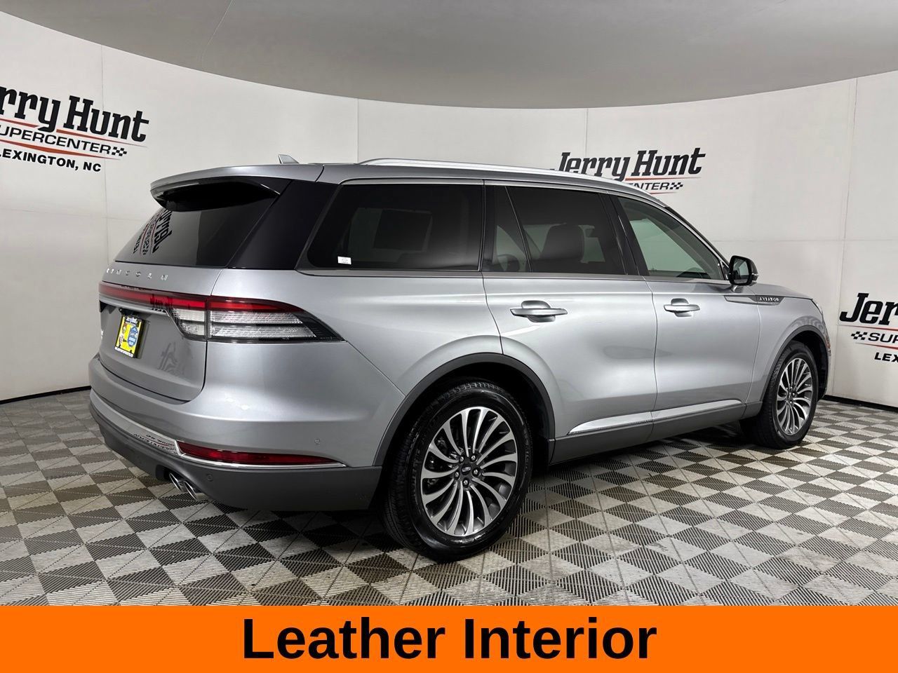 Used 2020 Lincoln Aviator Reserve w/ Equipment Group 201A AWD/4WD image 5
