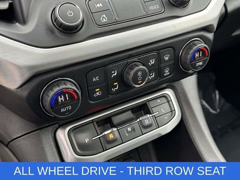 Used 2020 GMC Acadia SLT image 7