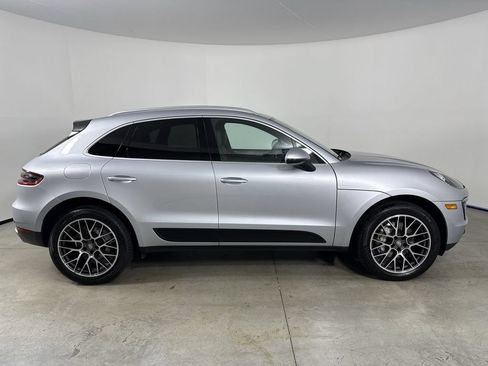 Certified 2018 Porsche Macan S AWD/4WD image 8