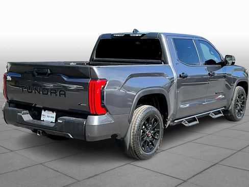 Used 2022 Toyota Tundra SR5 w/ Convenience Package RWD image 12