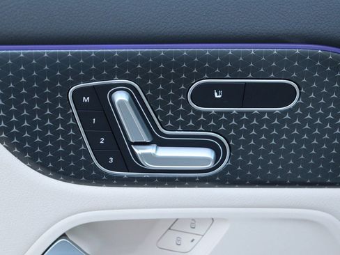 Used 2025 Mercedes-Benz GLA 250 image 28