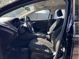 Used 2016 Ford Focus SE image 5