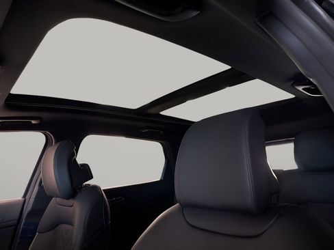 New 2025 Kia Sportage X-Line image 13