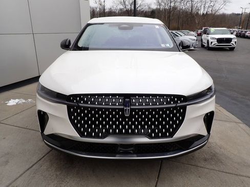 New 2026 Lincoln Nautilus Premier image 16