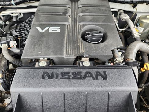 Used 2021 Nissan Frontier SV AWD/4WD image 19