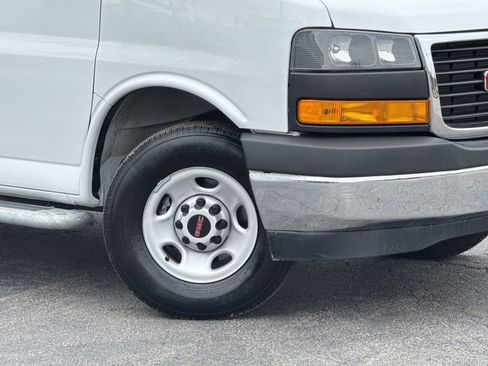 Used 2024 GMC Savana 2500 w/ Driver Convenience Package image 13