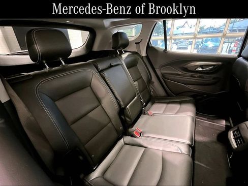 Used 2023 GMC Terrain SLT AWD/4WD image 19