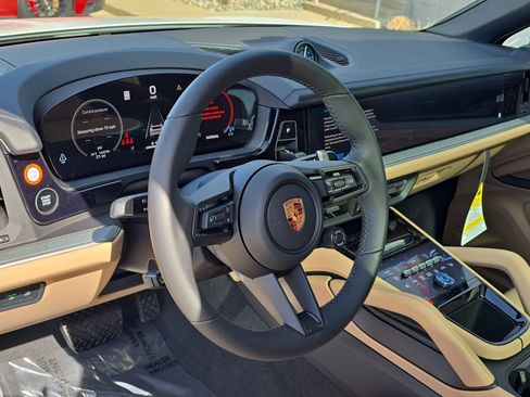 New 2026 Porsche Cayenne Coupe AWD/4WD image 4