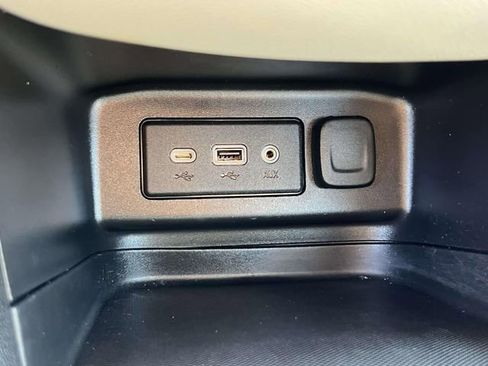 Used 2023 Chevrolet Equinox LS w/ Driver Confidence II Package image 31