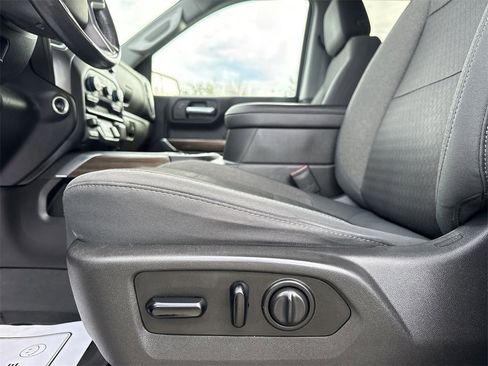 Used 2019 Chevrolet Silverado 1500 RST image 12