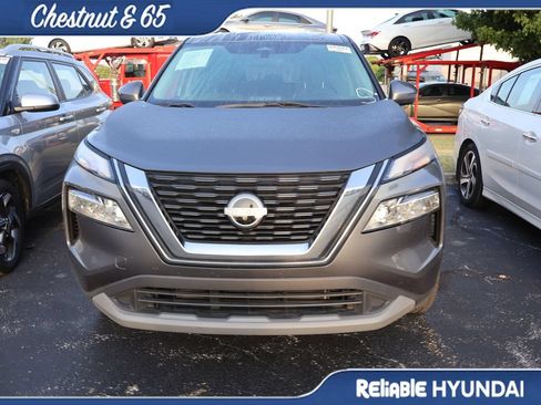 Used 2023 Nissan Rogue SV FWD image 6