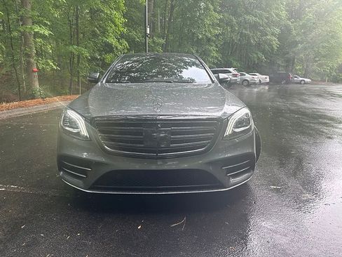 Used 2020 Mercedes-Benz S 560 Sedan w/ AMG Line Exterior image 2